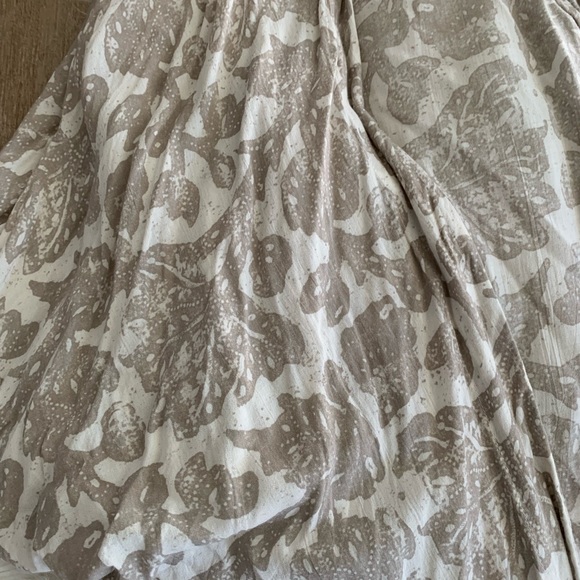 Gentle Fawn Kimono - Picture 2 of 3